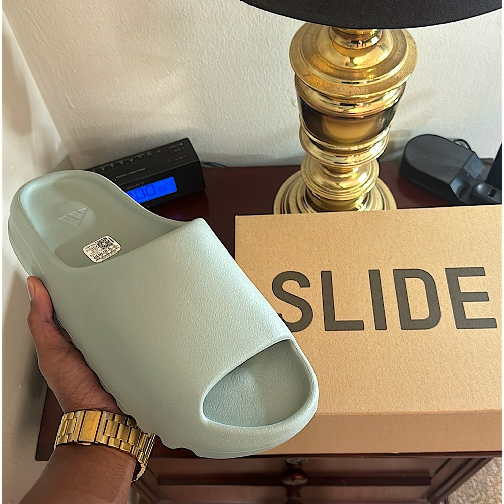 Yezzy Slide Salt size 10